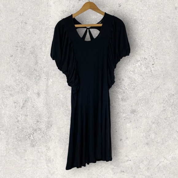 BCBGMaxAzria Dresses & Skirts - 𝅺BCBGMaxAzria Black Batwing Dress XS